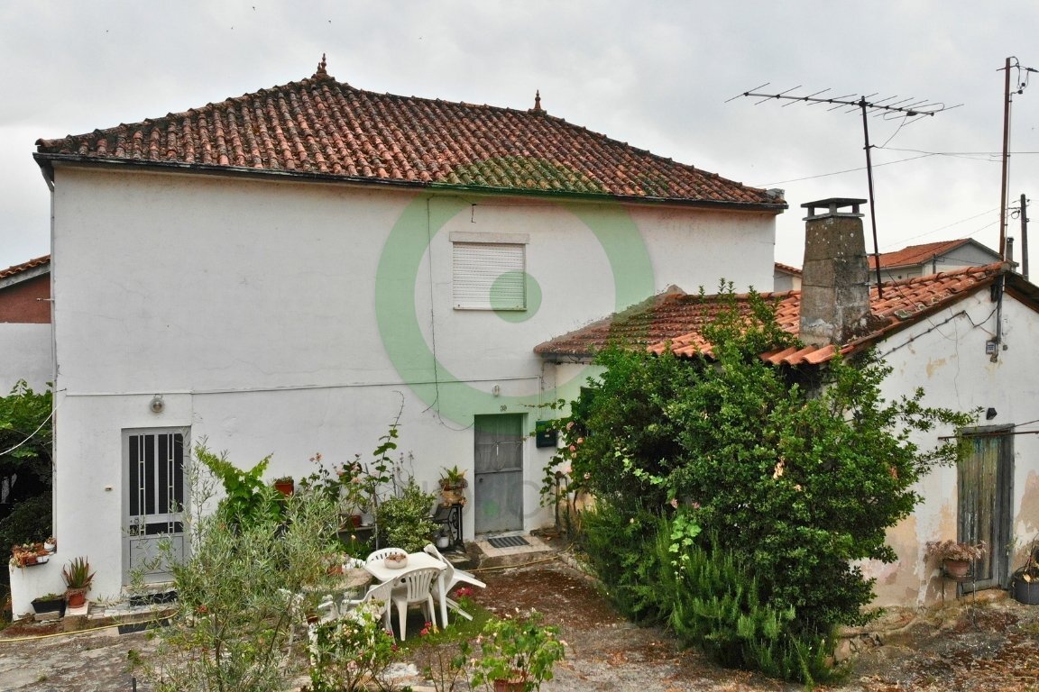 https://images.crm360.pt/imoveis/34111d/foto_marca_agua/0kwm4qer7r5ckqaa3uvmy9.jpg