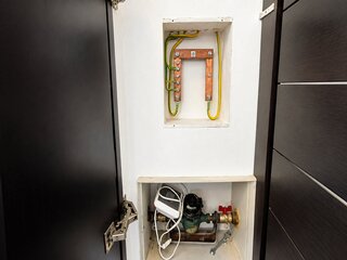 730e9mlrmshvchdx6rpi58.jpg