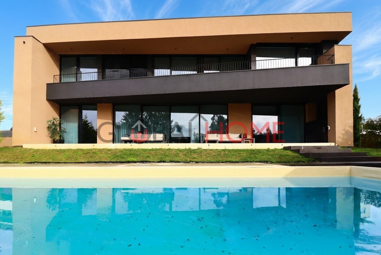 House T5