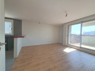 ym6nqf04kcicspxkrszaal.jpg