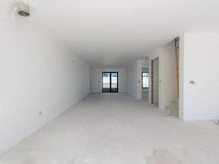 0pn63enu5l9b22k9vajpo6.jpg