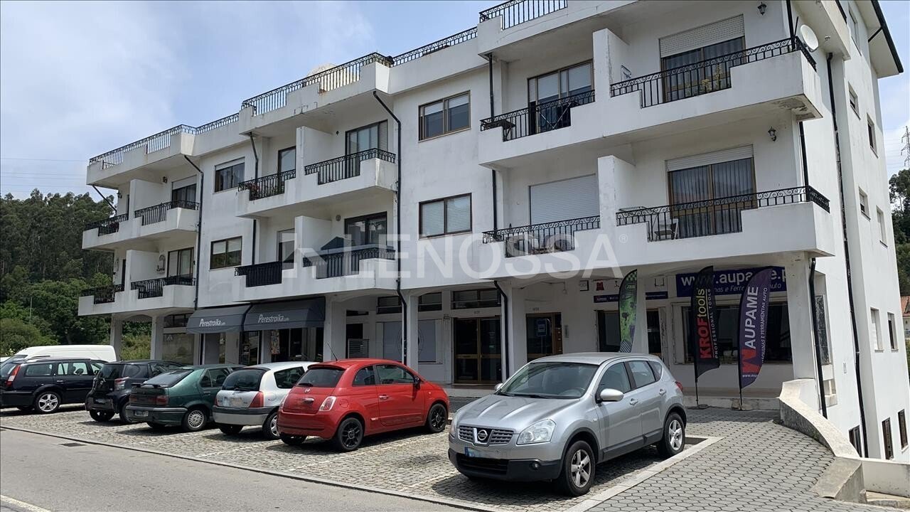 https://images.crm360.pt/imoveis/37v7nm/foto_marca_agua/3ostrqxraen63du9gmbbeh.jpeg