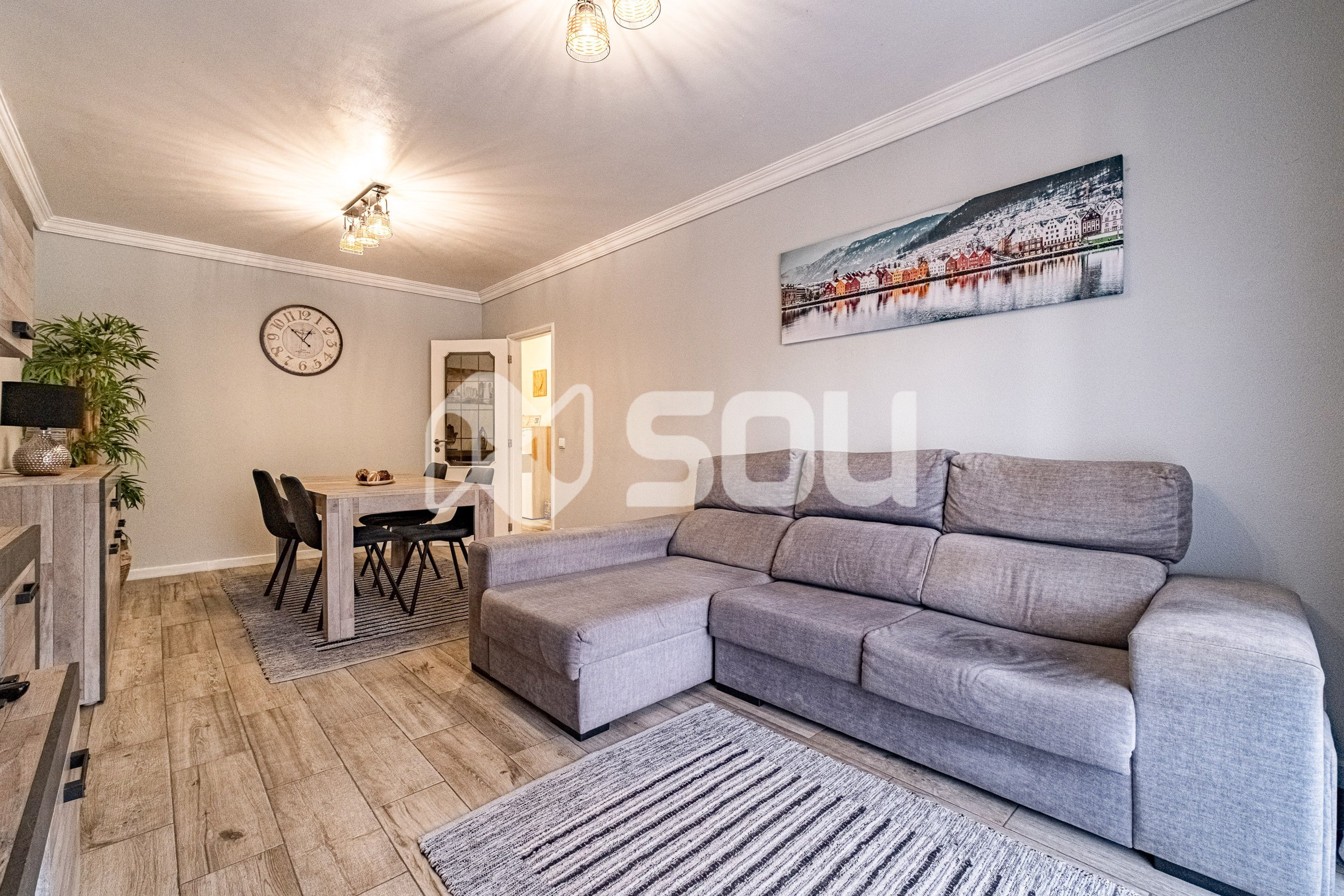 https://images.crm360.pt/imoveis/3d98o4/foto_marca_agua/96rvjpsikjj29945gaz0mc.jpg