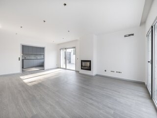 mg8r268tsx1ie3aj4ku6m.jpg