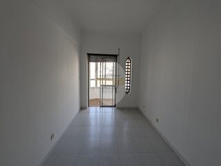 bz5vng70zsiu1m31o0db1q.jpg