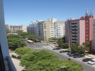 a87ctjq2zuug82mu5n814.jpg