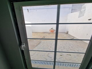 pv553goy8zx8cb6sudiss.jpg