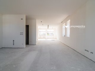 2hfe9qk5hs234c6shyoi4d.jpg