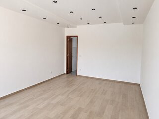 4vrw5lrdm2v49vgipm61ka.jpg