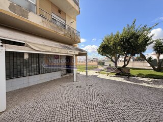 loxee4ux4azziu1lr8p9j.jpg