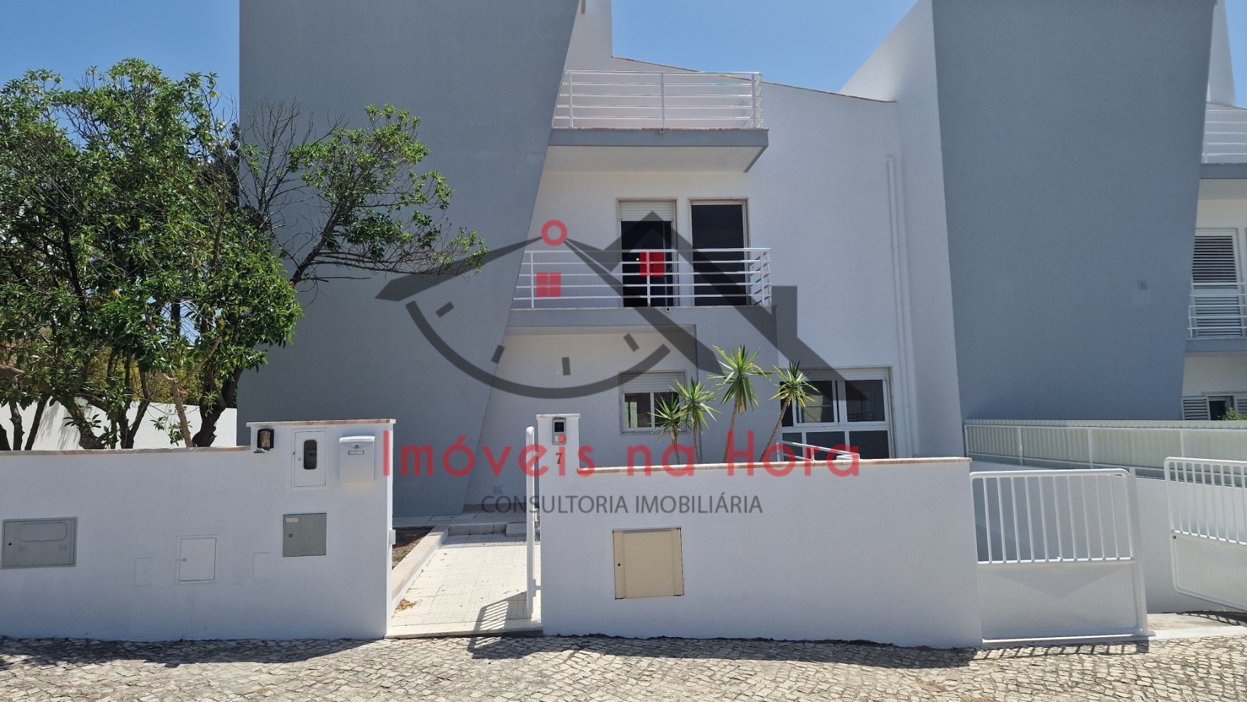 Moradia Geminada T4 + 4