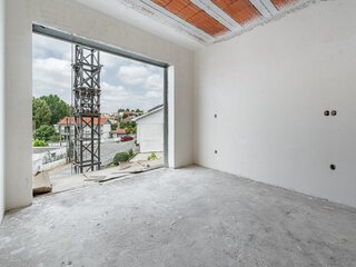 6819cxaisuc4zi3bk8qu4b.jpg