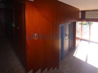 am9jzbau3i8wphid947h9.jpg