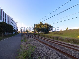 rfe8q6563k21ezy33usl1.jpg