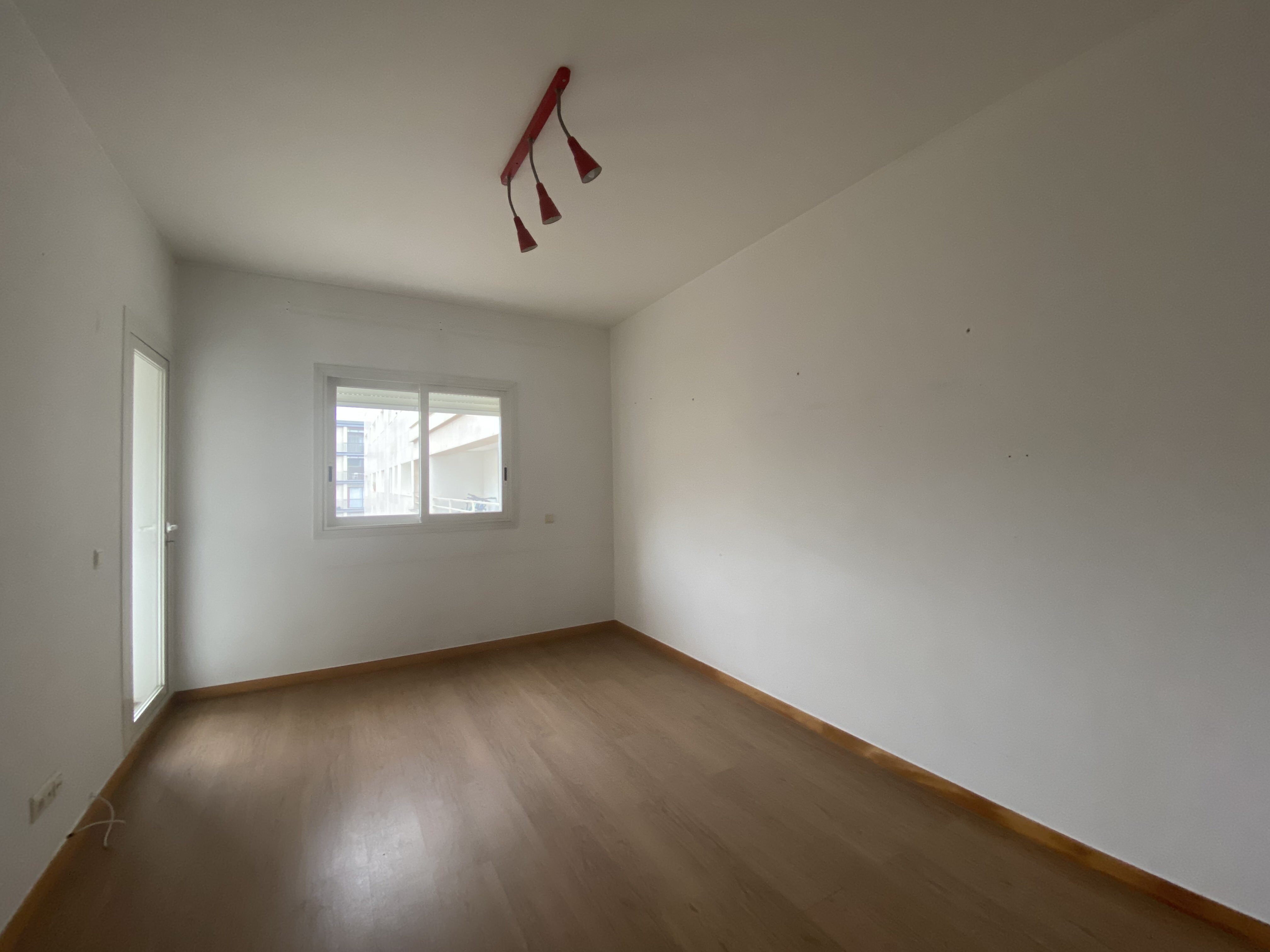https://images.crm360.pt/imoveis/3yvr92/foto_marca_agua/nzs32jzj07hs8cyrcqdhj.jpg