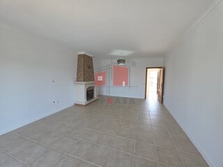 iro15xbty2efq5f6iczs.jpg