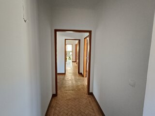 09ueekou1rg8bp0q7fkg484.jpg