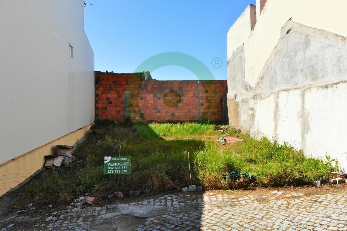 https://images.crm360.pt/imoveis/j8874v/foto_marca_agua/yhsopwnzlrbkkeziihzq5.jpg