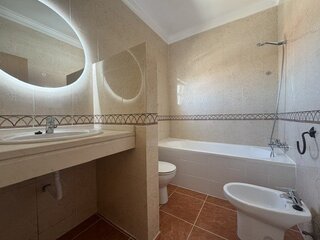ua4eexi33fdj5x9m7jhs7.jpeg