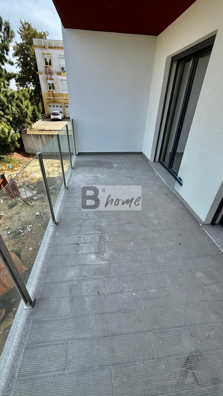Apartamento T2 + 1
