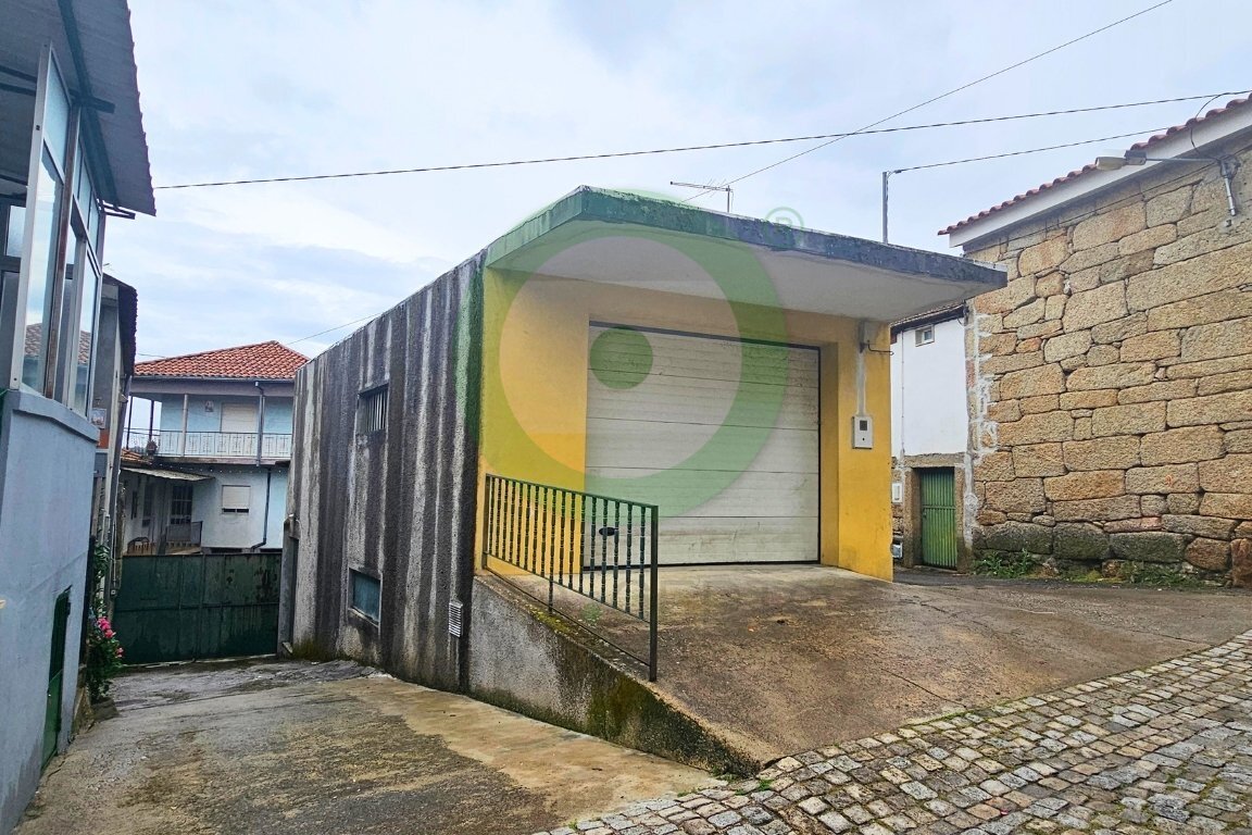https://images.crm360.pt/imoveis/j9vkqe/foto_marca_agua/nwpvz7alprl9697gv5jf25.jpg