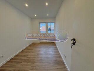 2qio3i8546zogyry5p27j.jpg
