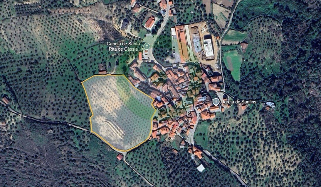 https://images.crm360.pt/imoveis/jpo1d9/foto_marca_agua/eubxa5n28aqpoxyvhfc5.jpeg
