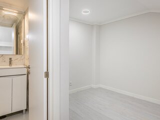 1bwpb56083ks4egpo995t.jpg