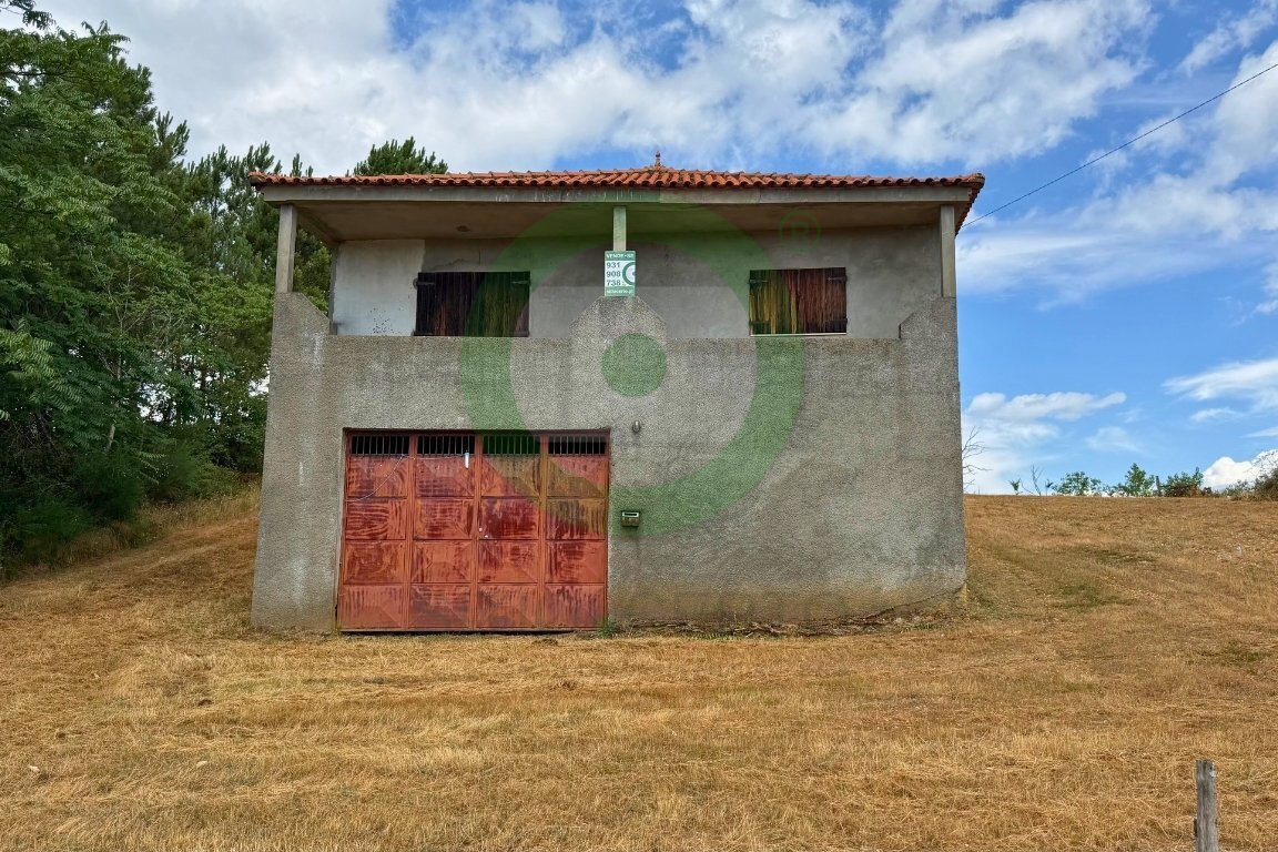 https://images.crm360.pt/imoveis/jpo8k2/foto_marca_agua/zr7hj15wo4rg244ka98kzg.jpg