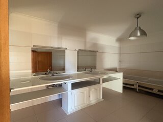 8zfk8869bj4o1aoporlmrj.jpeg