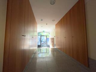 ax762lpa9b61wc9720o972.jpeg