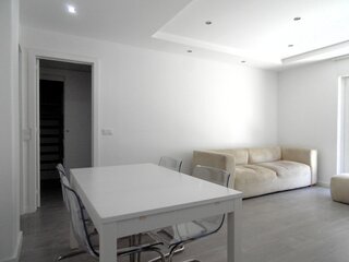 ihb4q6n6adad7w8p35t686.jpg