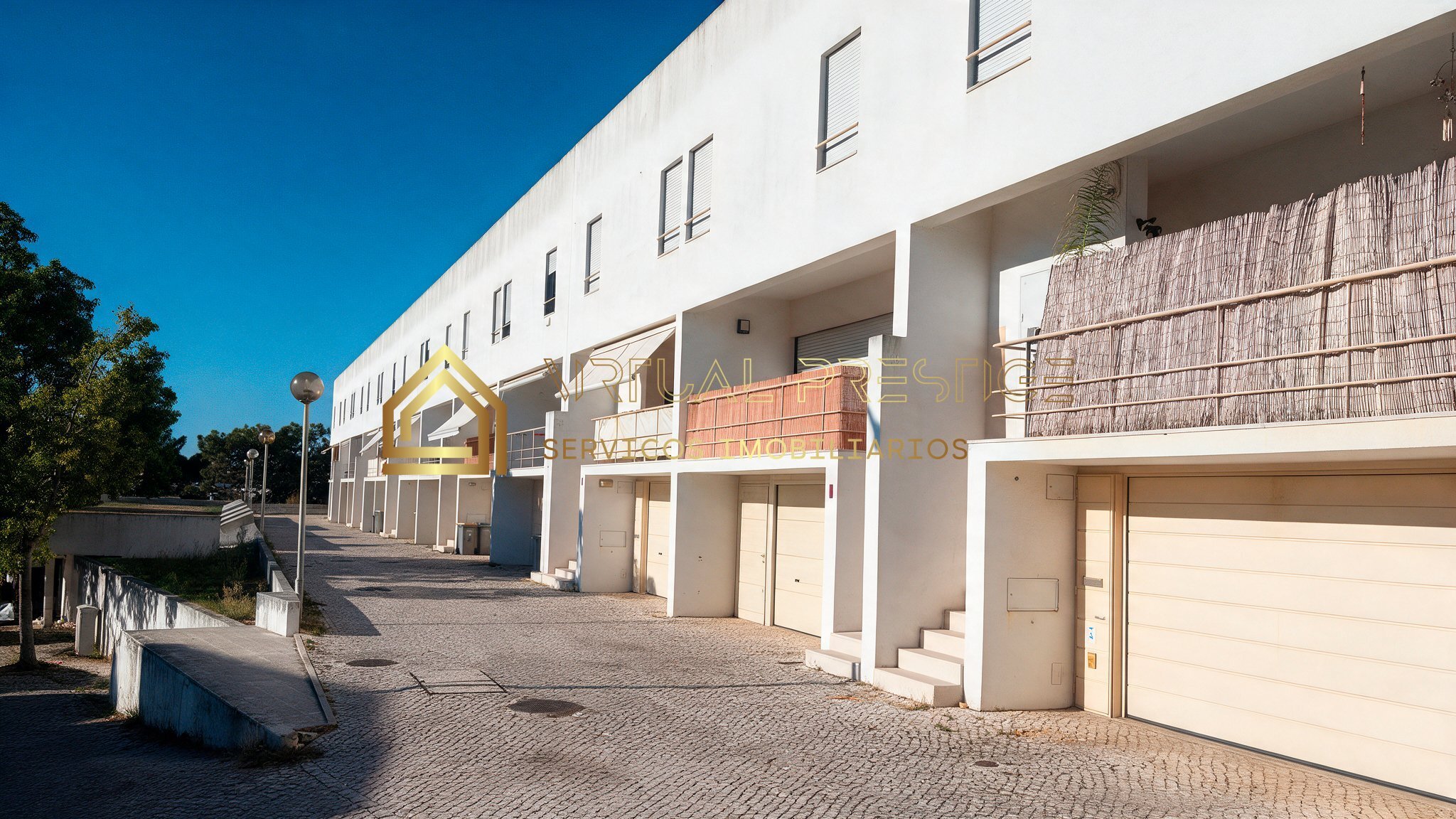 https://images.crm360.pt/imoveis/jr1dx9/foto_marca_agua/vc3l37wxtngbdi4koww8v.jpg