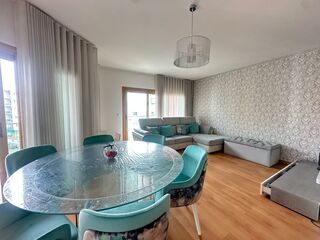 2sxq214r7uryo5j46mup9p.jpg