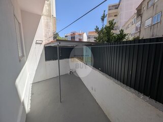 xhia7r3u08j0xkktuly2hr.jpg