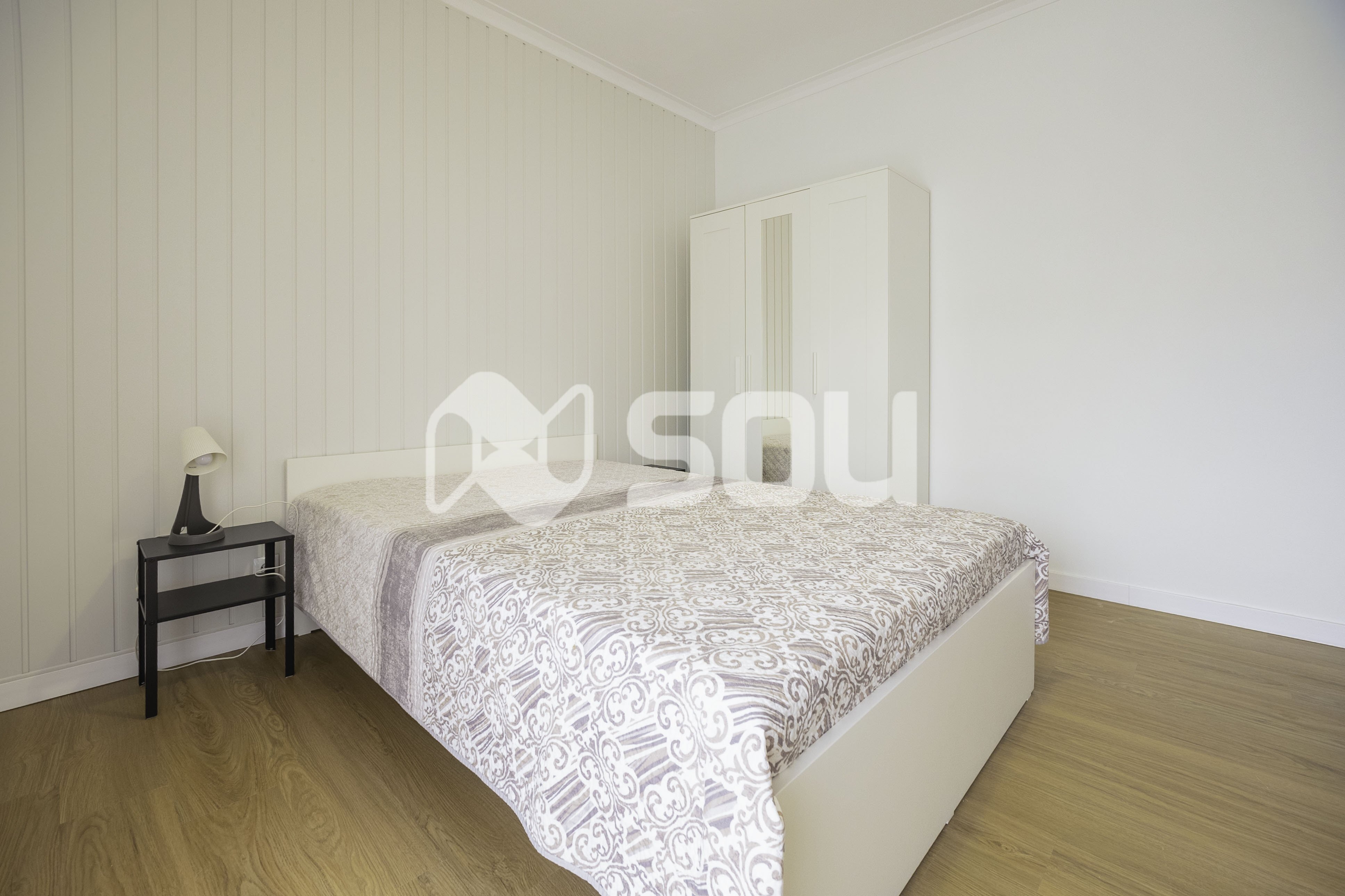https://images.crm360.pt/imoveis/jrr8x6/foto_marca_agua/y02z0uopcsfi6givdhpus.jpg