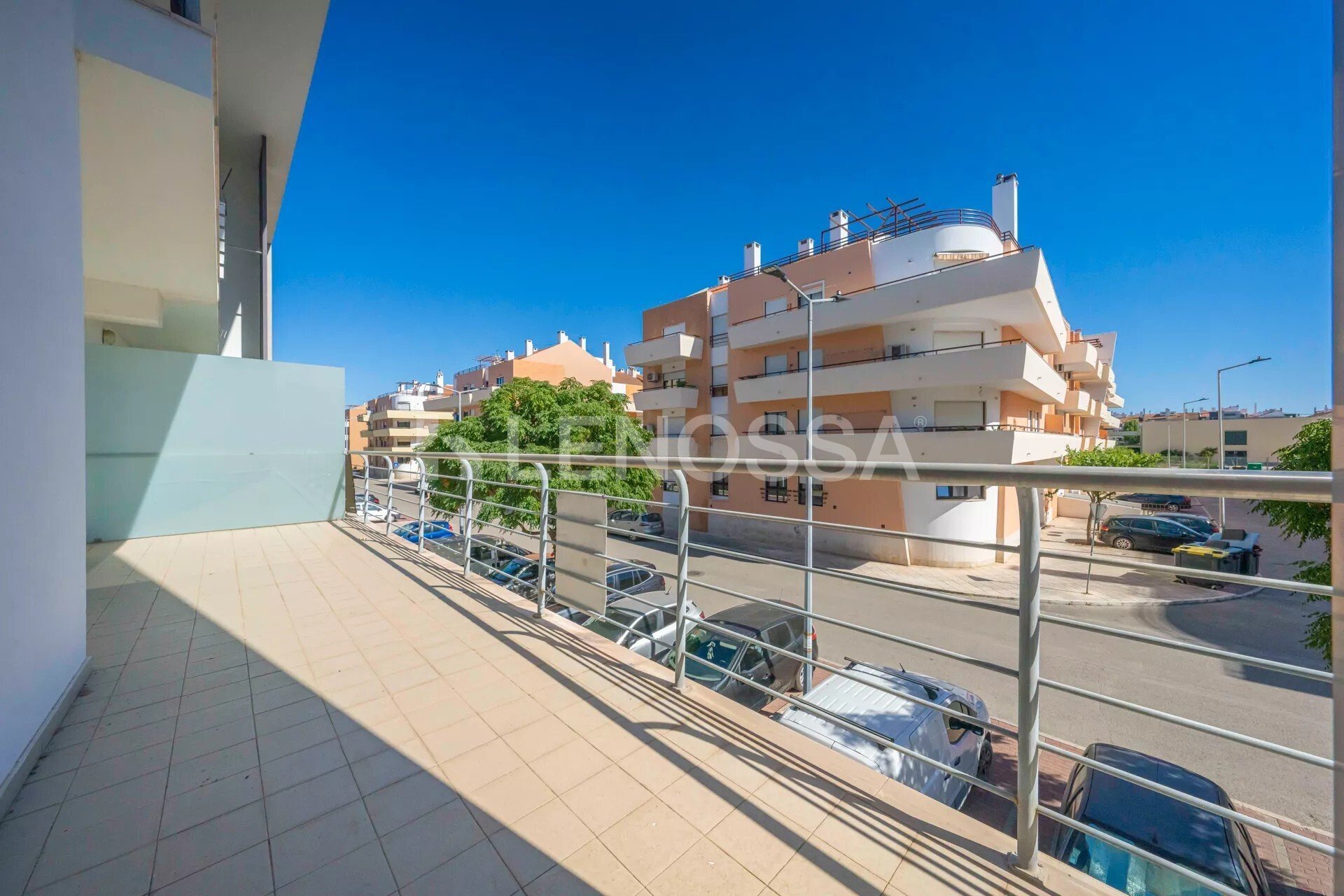 https://images.crm360.pt/imoveis/w1r200/foto_marca_agua/ifu0dsg2pf2bkkusf6glj.jpg