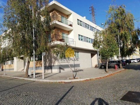 Apartamento T2 + 1