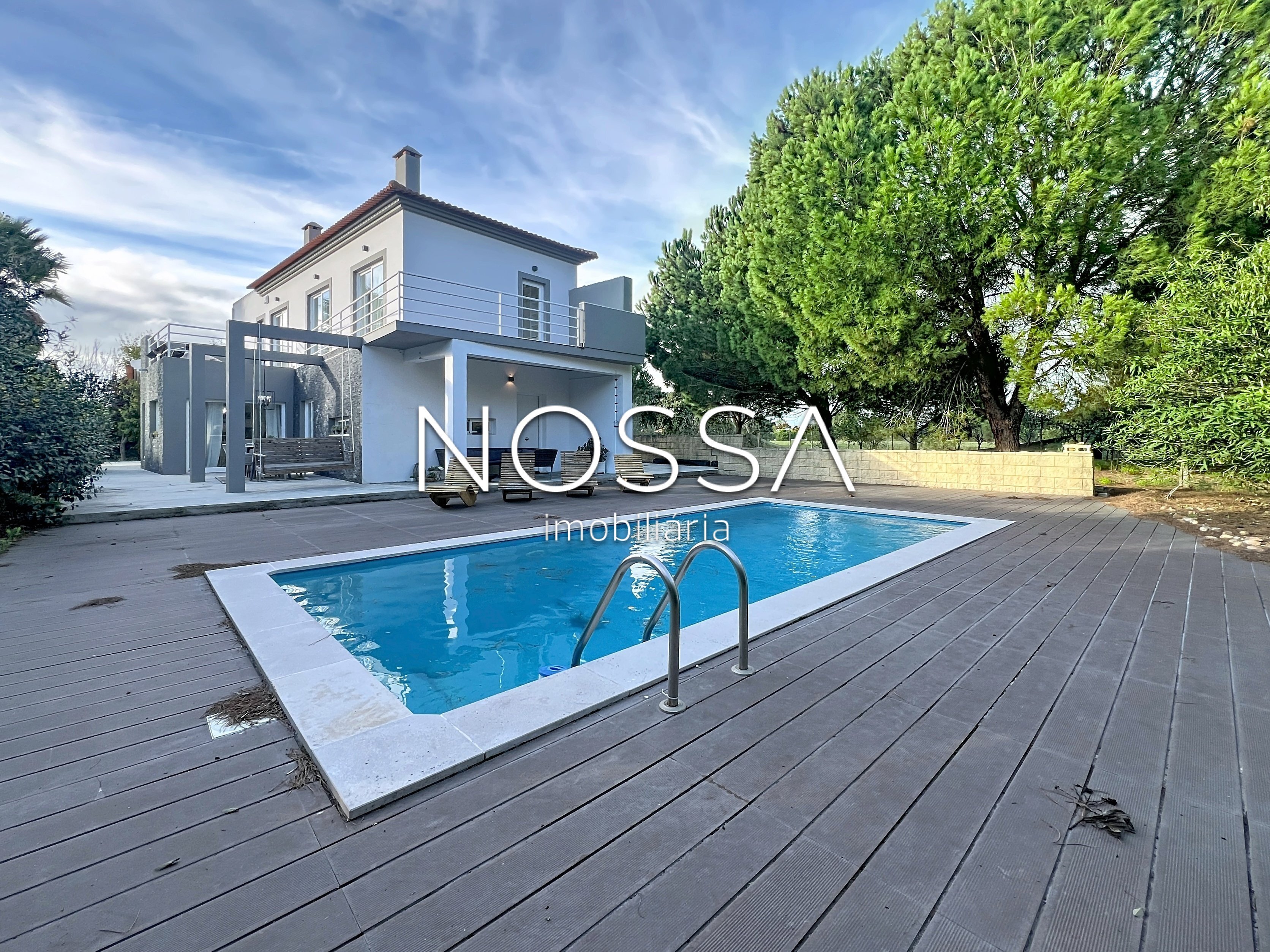 Casa em Condomínio T4