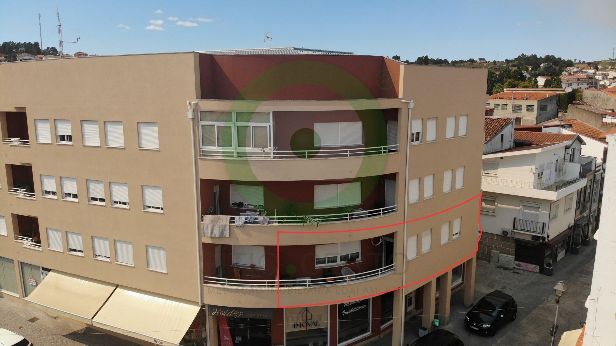 https://images.crm360.pt/imoveis/w1v420/foto_marca_agua/b6mvxnff3sfjko75asxe9c.jpg