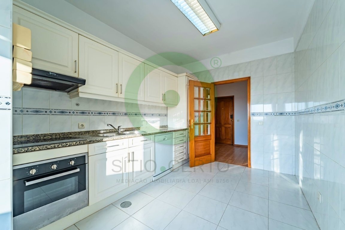 https://images.crm360.pt/imoveis/w2yd7z/foto_marca_agua/eosfgrr15ug6wbsbxjx9.jpg