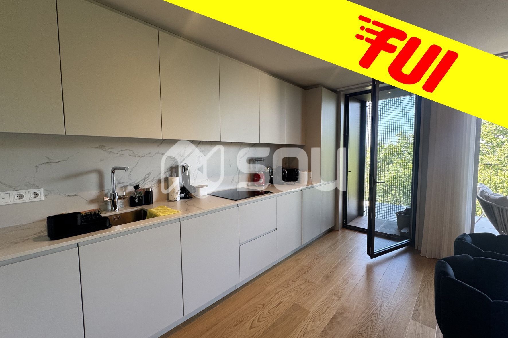 https://images.crm360.pt/imoveis/wen8pe/foto_marca_agua/hxlbga7wjxovq6y1j7o399.jpg