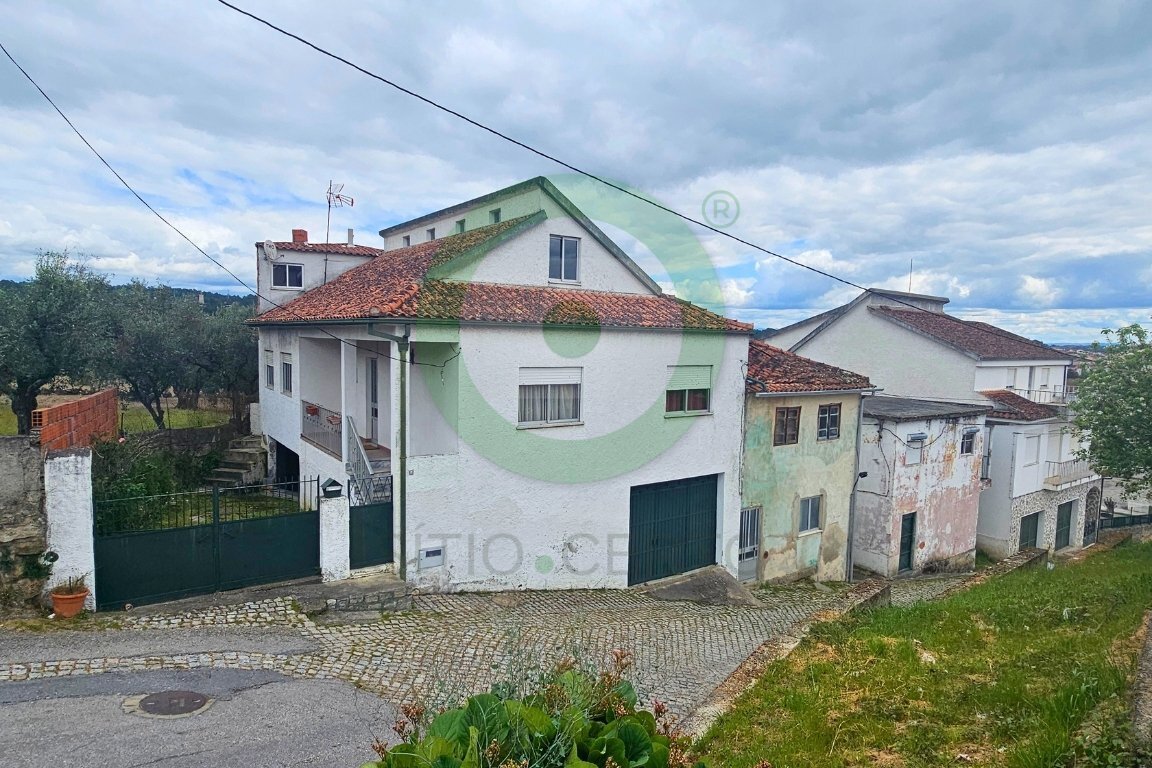 https://images.crm360.pt/imoveis/wene4e/foto_marca_agua/7u49lnhx2hv6rusd8ugn4m.jpg