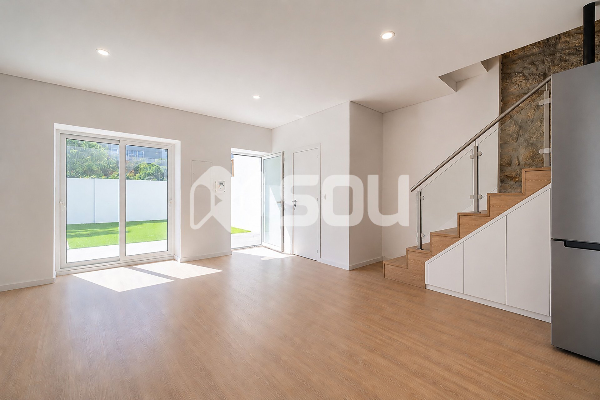 https://images.crm360.pt/imoveis/wenk2e/foto_marca_agua/eb9nirpcxub5xzlkhm4slr.jpg