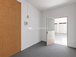 fy0imh2ee7im5vi74ml80f.jpg