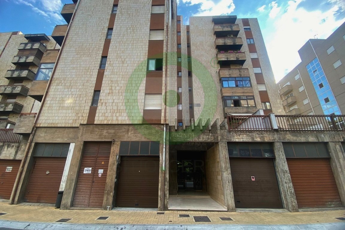 https://images.crm360.pt/imoveis/wg874z/foto_marca_agua/4261enxs8mdzc273fmfhdl.jpg