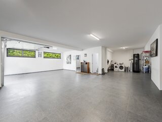 plar8hckm7iog9121aj03r.jpg