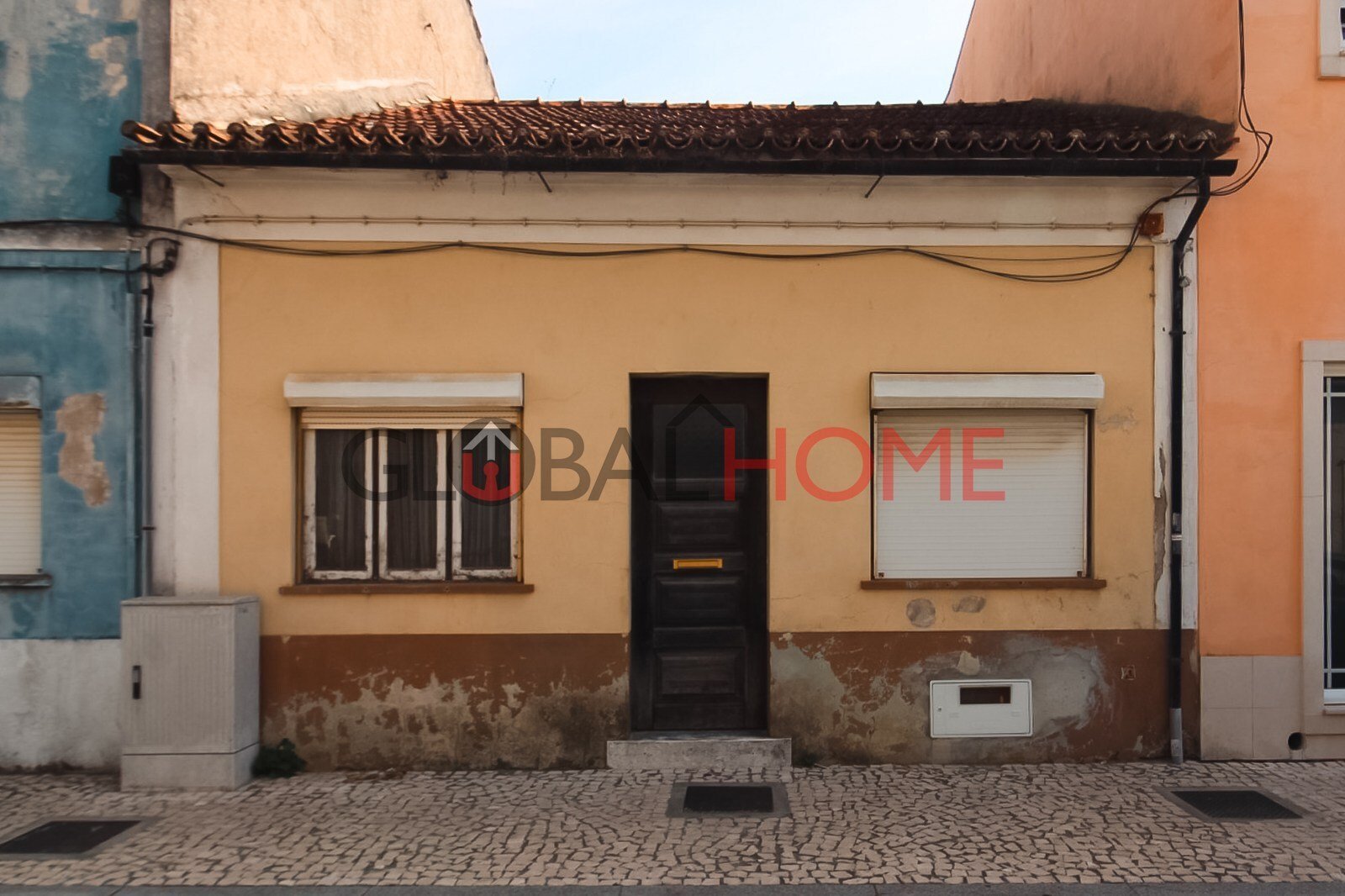 Casa térrea T2 + 1