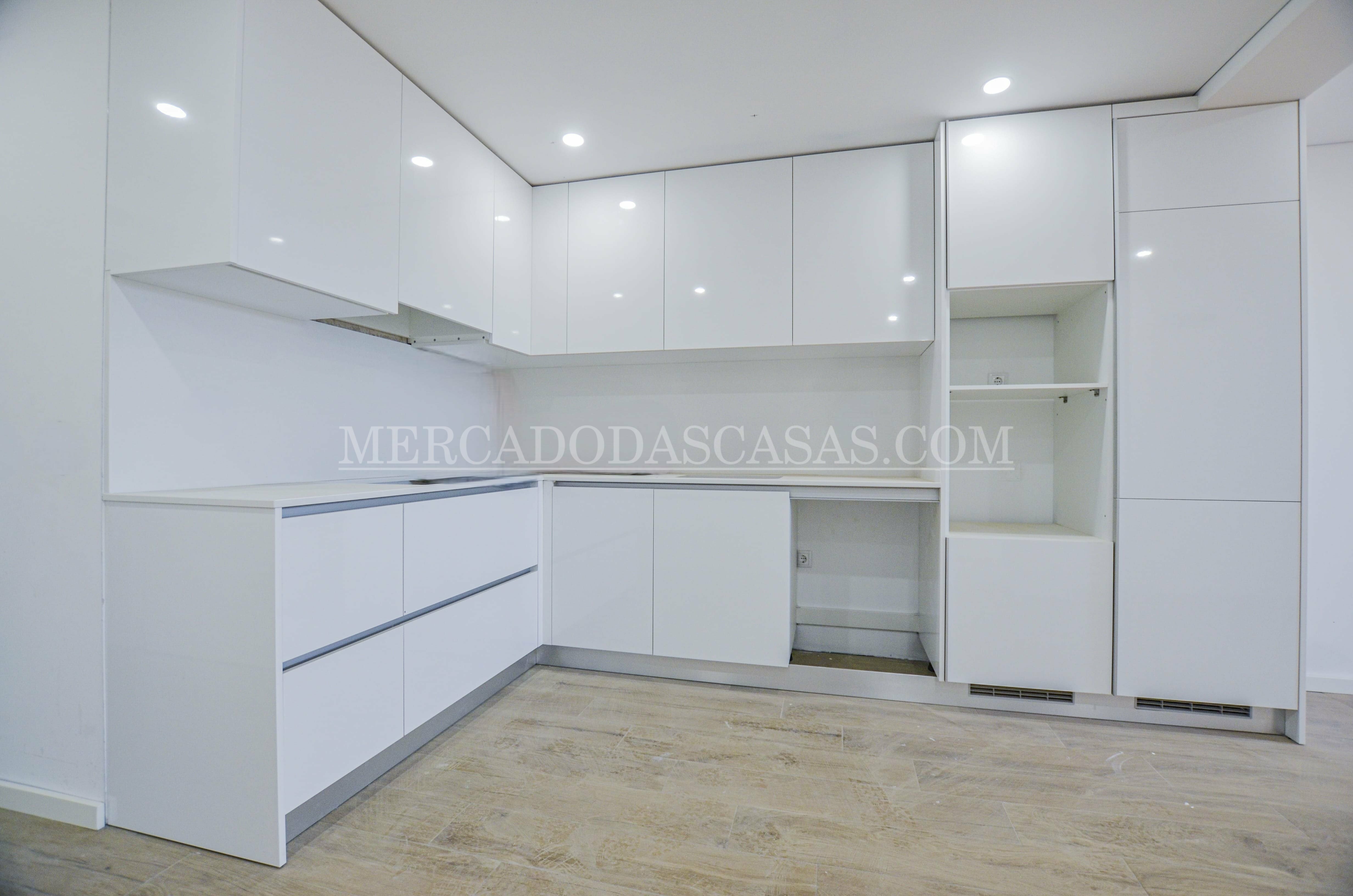 Apartamento T1 + 1