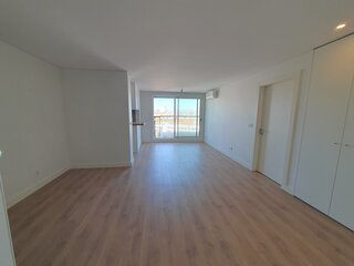 wb39l45renaiyss2ca5op.jpg